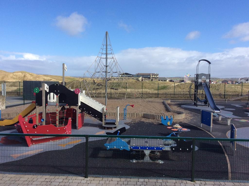 Lios Na Mara Lahinch Villa ภายนอก รูปภาพ
